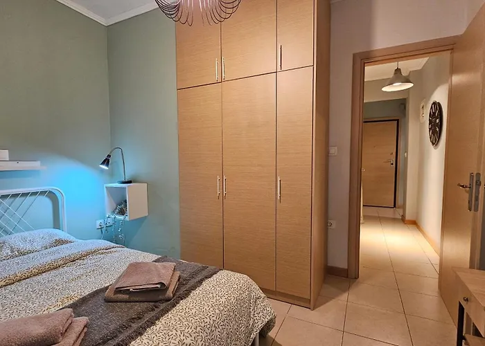 Walk Everywhere - Peaceful, Lovely, 1st Floor, Flat Near Agias Sofia Church Appartement *