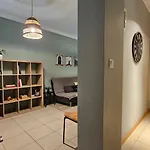 Walk Everywhere - Peaceful, Lovely, 1st Floor, Flat Near Agias Sofia Church * Thessaloníki