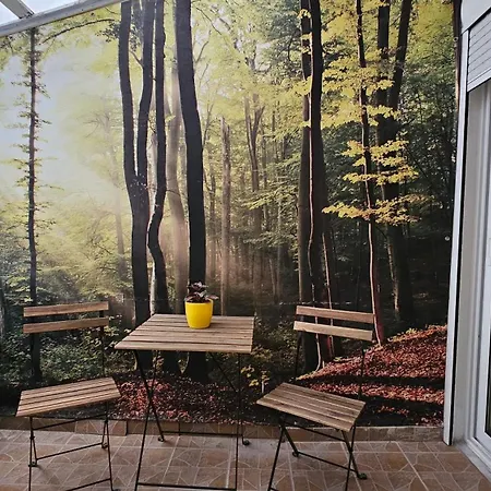 Walk Everywhere - Peaceful, Lovely, 1st Floor, Flat Near Agias Sofia Church דירה